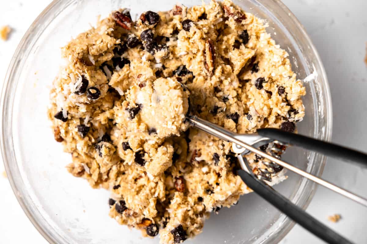 Cookie scoop with dough. 